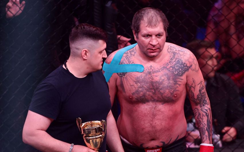 Колишній менеджер Олександра Ємельяненка хоче побитися з ним на RCC 21: "Такого поєдинку у світовій історії не було"