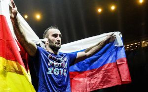 Не тільки Валлін: Гассієв розглядає на роль наступного суперника ще одного відомого суперважковаговика