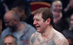 Олександр Ємельяненко розповів, чи готовий він побитися з Артемом Дзюбою