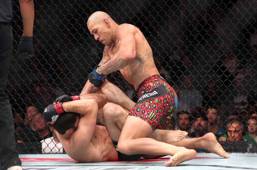 Слова Алекса Перейри після перемоги в реванші з Магомедом Анкалаєвим на UFC 320