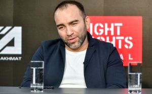 "Іслама потрібно ставити на першу сходинку Р4Р-рейтингу". Гаджиєв відреагував на скасування бою Джонса з Міочічем