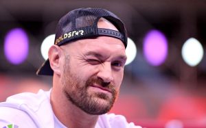 Тренер Усика розніс Ф'юрі після зриву бою: "Жалюгідний боягуз"