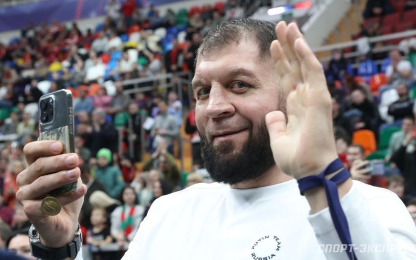 Голова федерації боксу Інгушетії відреагував на чутки про те, що Олександр Ємельяненко знову проходить реабілітацію