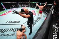 Відео бою Муслім Саліхов - Карлос Леал UFC on АВС 9