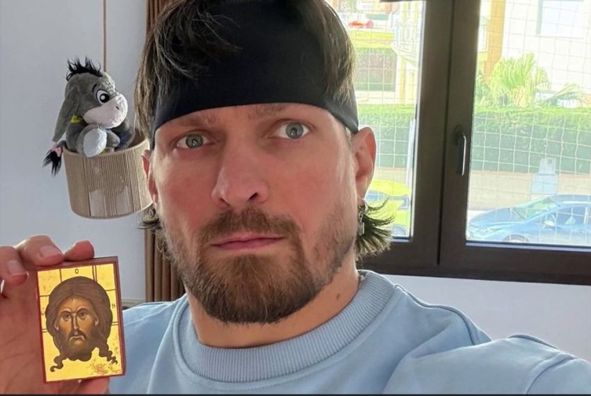 Олександр Усик про бій Ф'юрі-Махмудов: "Я подивився половину бою і пішов молитися"