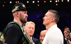 Менеджер Чжана Чжілея прокоментував перенесення бою Усик - Ф'юрі