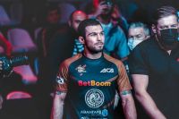 Тренер Ісмаїлова пояснив, чому UFC не хоче підписувати Вартаняна