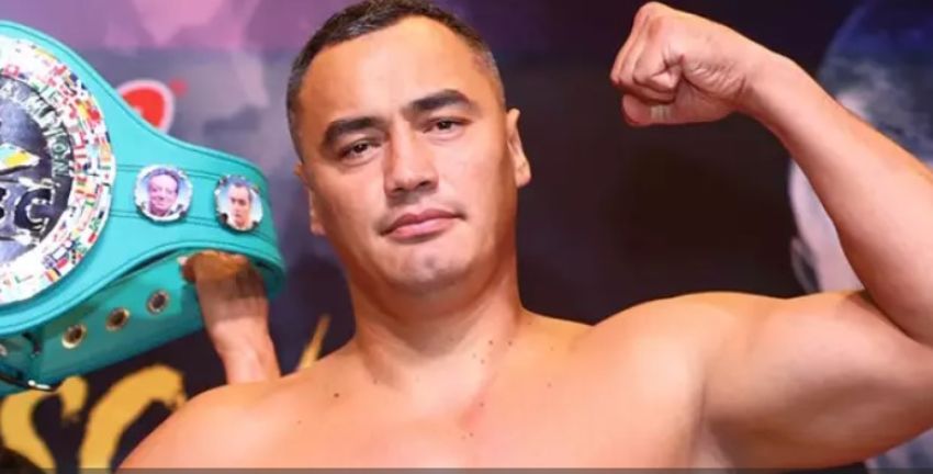 Казахстанський боксер вибачився за дискваліфікацію в дебютному бою в США
