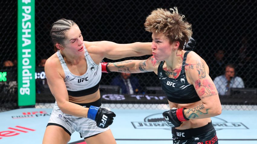 Відео бою Клаудіа Сігула - Ірина Алексєєва UFC on ABC 8
