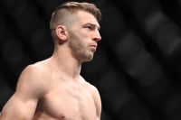 Ден Хукер вибув з бою проти Боббі Гріна на UFC on ESPN 52