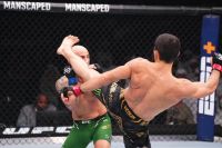 Іслам Махачев швидко знищив Олександра Волкановскі в реванші на UFC 294