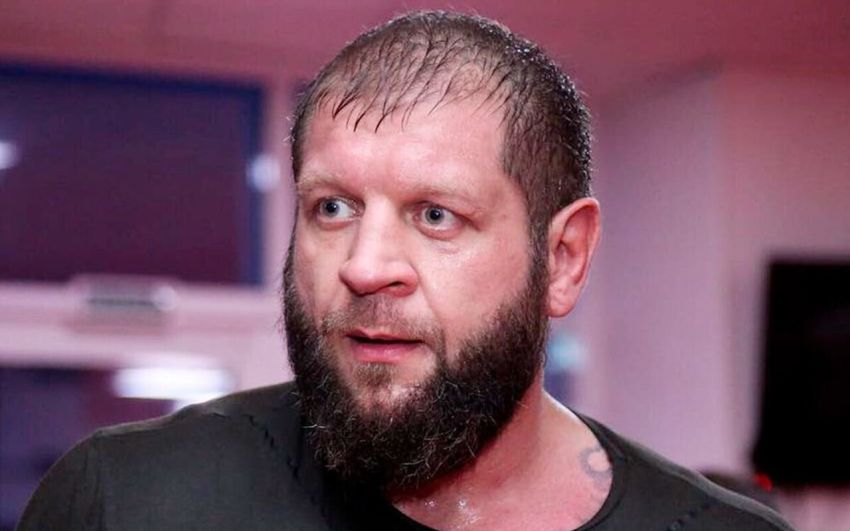 Менеджер Ємельяненка - про резонансне відео біля торгового центру: "Якась людина як щур це зняла"