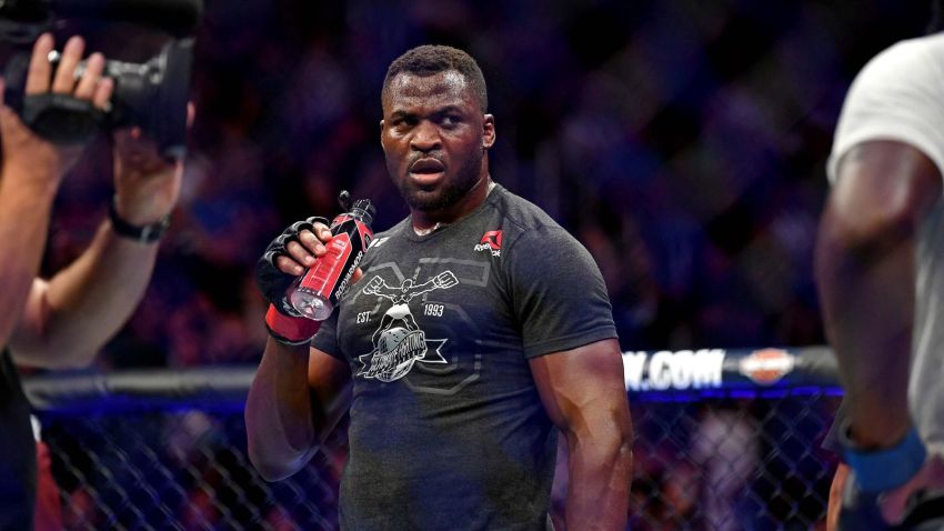 Френсіс Нганну - про переговори з ONE Championship: "Вони хотіли отримати трохи піару"