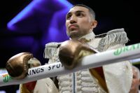 Теофімо Лопес замислився над відмовою від титулу WBA через призначення поєдинку з Кеттералом