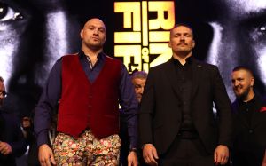 "75-кілограмовий боксер-аматор": Тайсон Ф'юрі дав характеристику Олександру Усику
