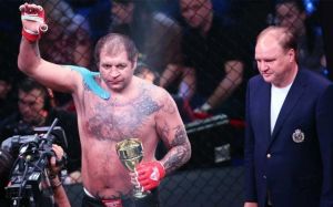 Ємельяненко пояснив, чому поїхав лікуватися від алкоголізму