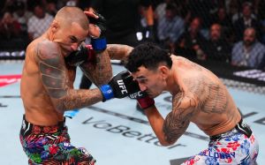 Макс Голловей переміг Дастіна Пор'є в головній події UFC 318