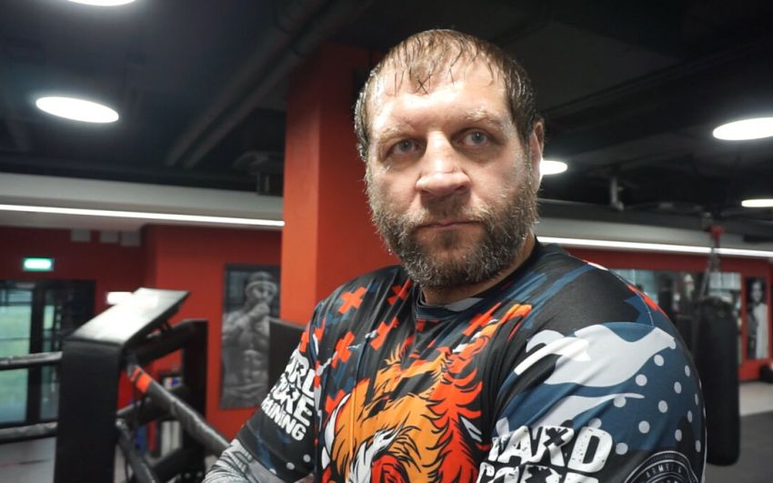 Менеджер Ємельяненка розповів, коли Олександр буде готовий повернутися до серйозних боїв
