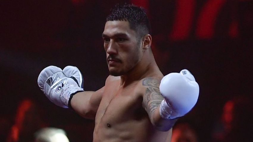 Дана Вайт погрожує IBF позовом після позбавлення Опетайї титулу