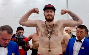 Цотне Рогава завоював титул WBC, перемігши Олександра Флореса