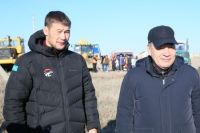 Казахстанська зірка UFC побудує будинок для постраждалої від повені сім'ї